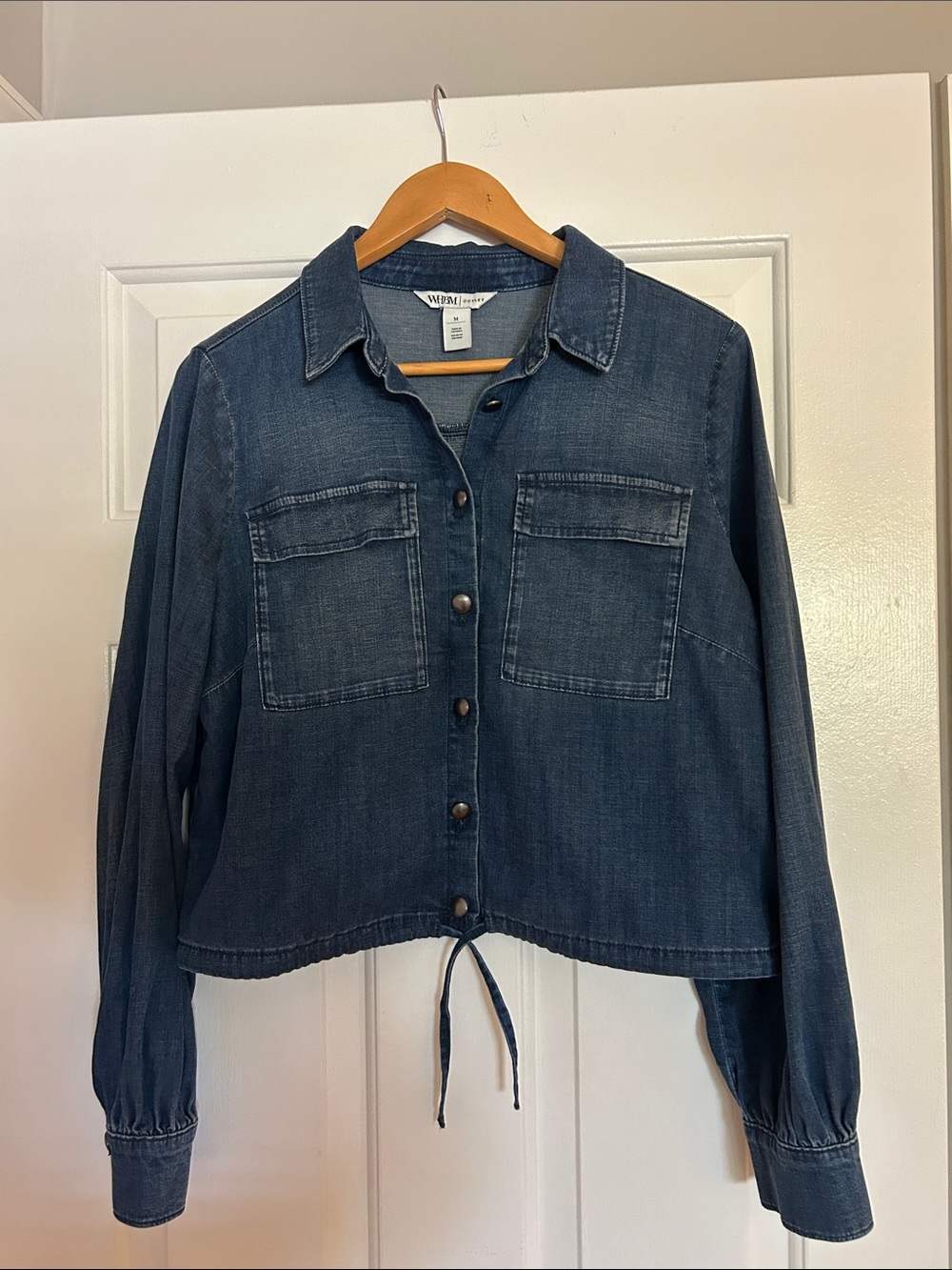 White House/Black Market Cropped Dark Blue Denim Shirt Jacket